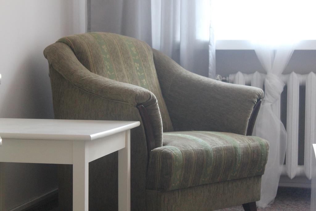 Hotel Pod Debem Zielona Góra Dış mekan fotoğraf