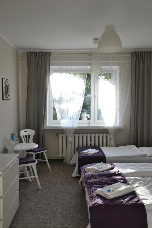 Hotel Pod Debem Zielona Góra Dış mekan fotoğraf